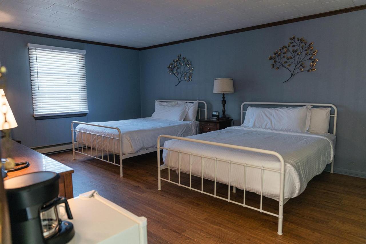 Whispering Winds Motel Auburn Buitenkant foto